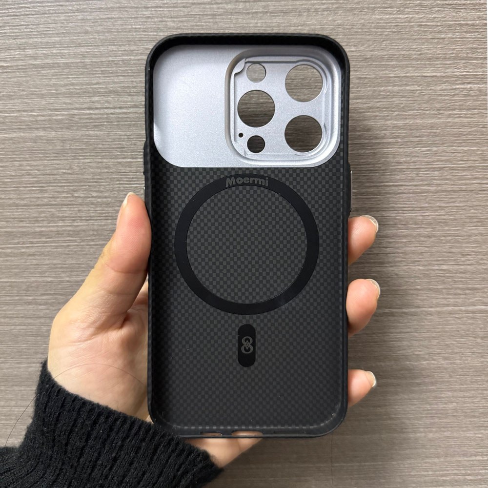 Custodia High-Tech per iPhone  - Photography Is recensione e prezzo